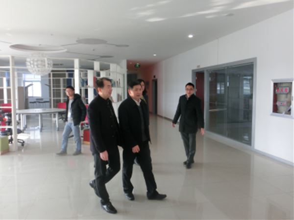 江苏省科协领导来LY体育·(国际)官方网站-lysport药业开展专题调研