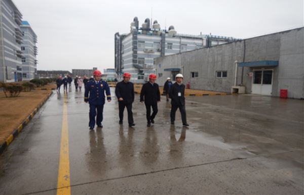 江市长带队到LY体育·(国际)官方网站-lysport药业检查安全生产工作